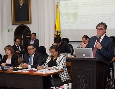 Concejo de Bogotá aprobó cupo de endeudamiento de la EAB