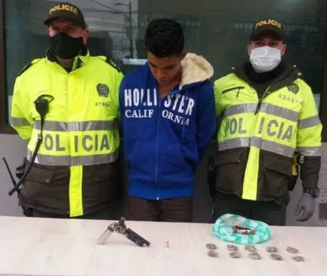 Asesinan a enfermera en Bogotá por robarle la bicicleta