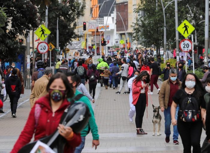 Bogotá extiende el Toque de Queda nocturno para frenar el coronavirus