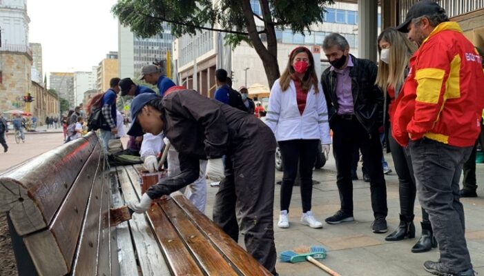Fijan reglas para organización de ventas informales en la carrera Séptima de Bogotá