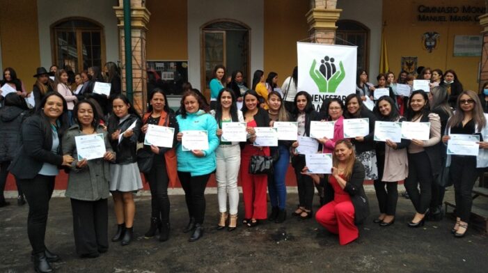 ICBF cualifica a madres comunitarias de Bogotá