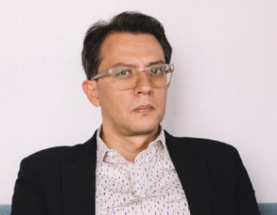 Conversación con el escritor colombiano Andrés Felipe Solano en la BLAA