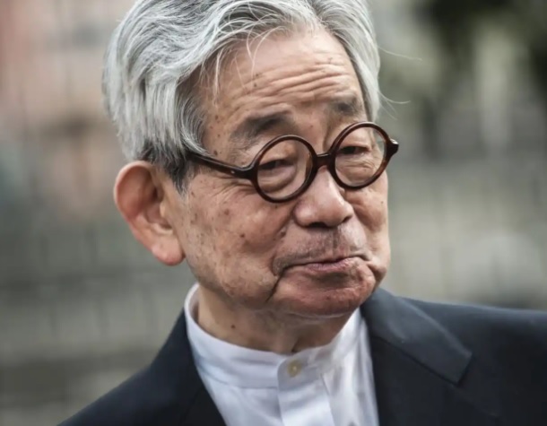 Muere el Nobel de Literatura japonés Kenzaburo Oé