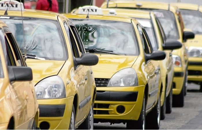 La alcaldía de Bogotá oficializó el incremento en las tarifas de las carreras de taxi
