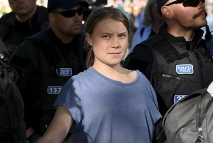 Detienen a la activista Greta Thunberg en una protesta contra Israel en Copenhague