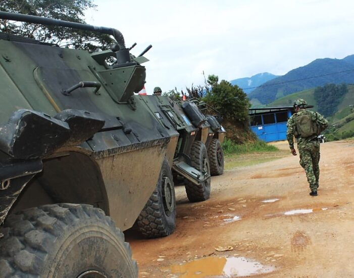 Petro ordena bombardeos contra disidencias FARC tras ataque con drones en el departamento del Cauca