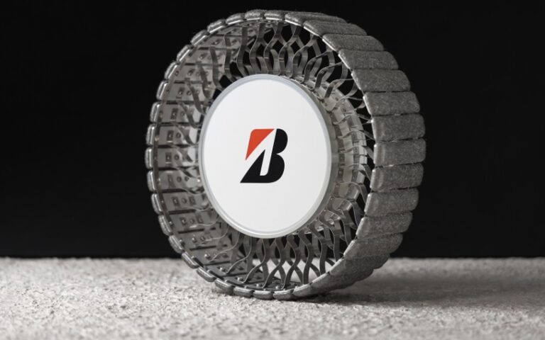 Las Llantas Lunar Rover de Bridgestone 1