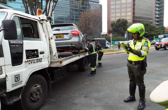 Más de 100.000 vehículos inmovilizados por infracciones en Bogotá en menos de un año