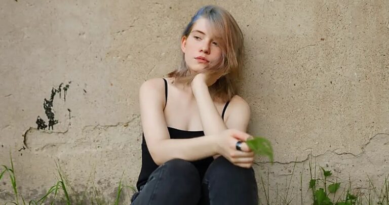 Una de cada seis personas en el mundo sufre de soledad, advierte la OMS